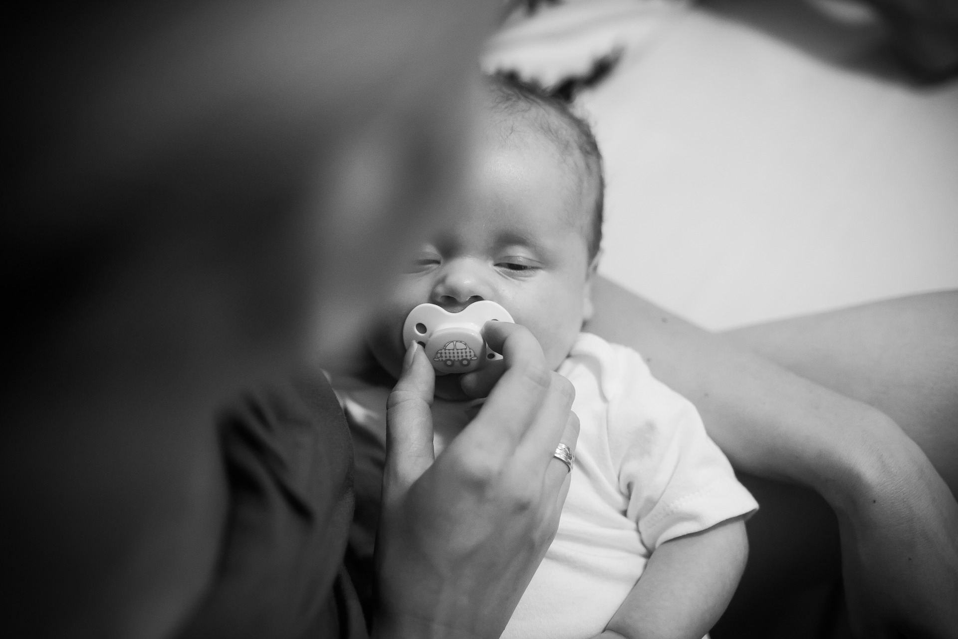Should baby sleep with a pacifier?